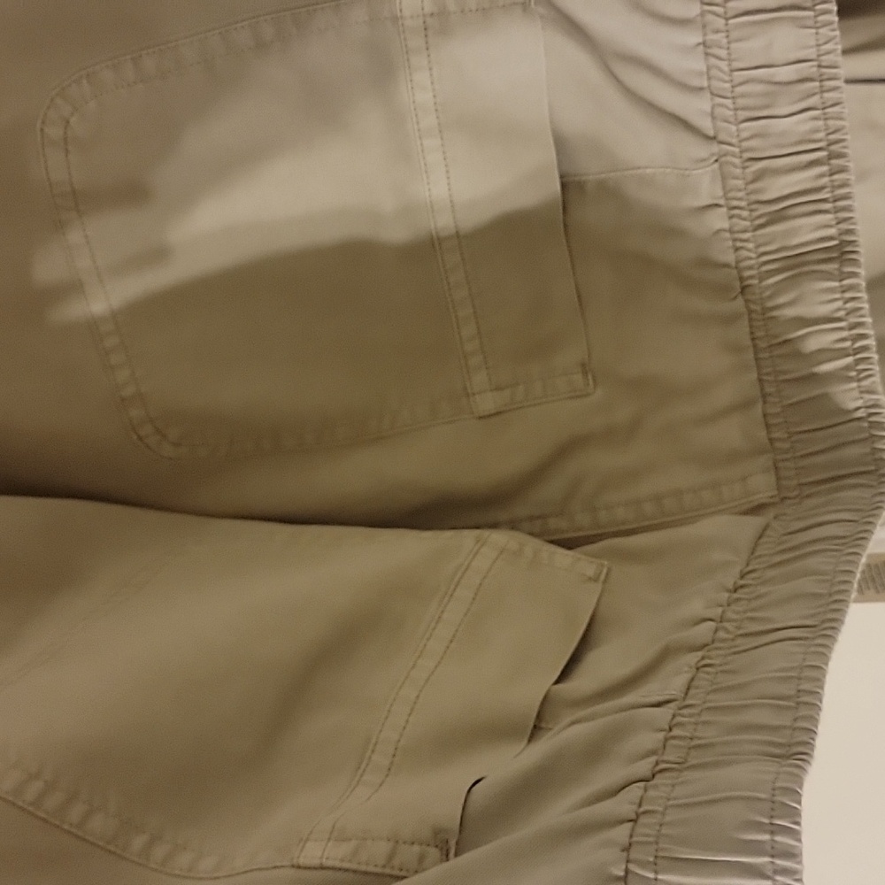 Calvin Klein - Picture 5 of 12